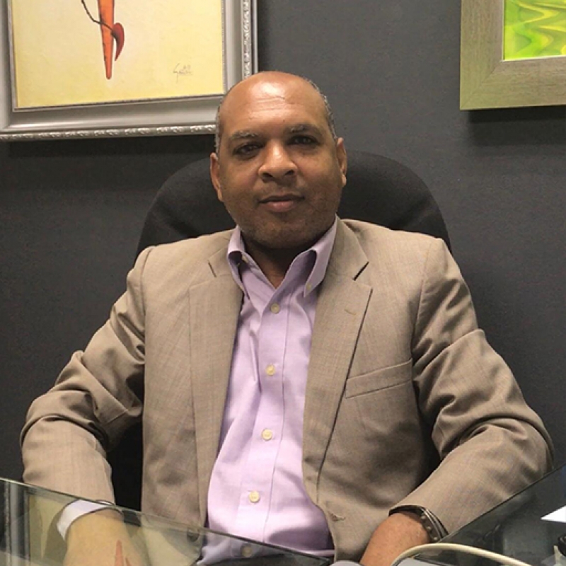 Dr. Amauris L&oacute;pez